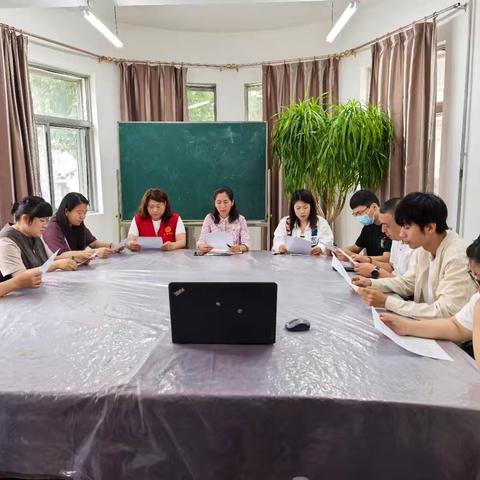 重读抗战家书，铭记烽火丹心 ——龙卉社区纪念抗战胜利80周年主题活动