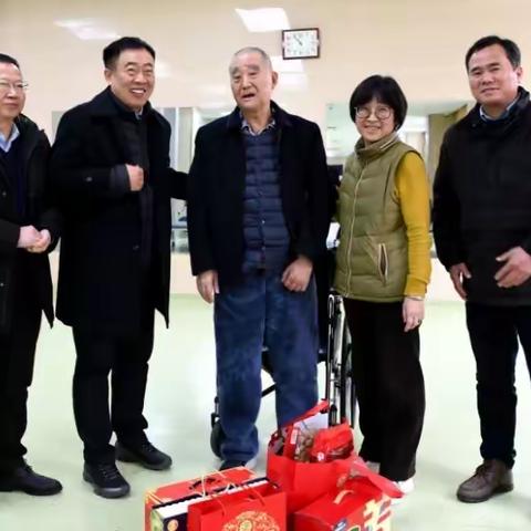 春节前夕的暖心之行——六安供电公司慰问老干部与困难党员