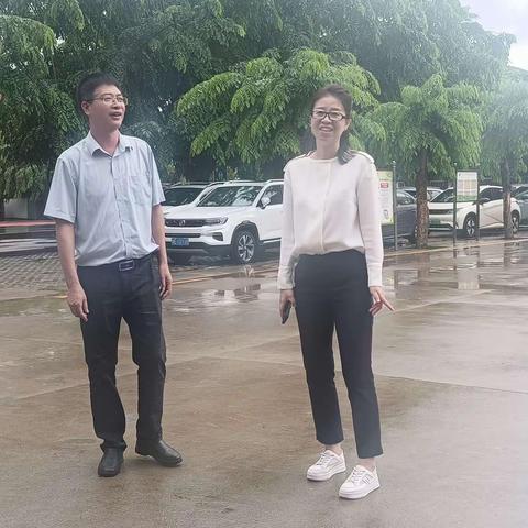市人民政府教育总督学关键一行莅临干冲小学开展调研督导工作