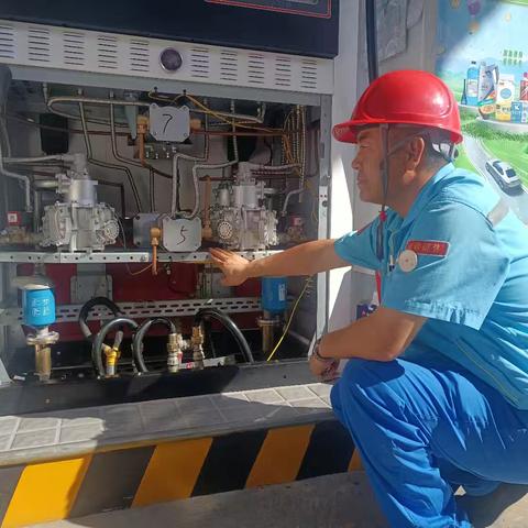 【戈壁明珠】兰州湾加油站筑牢油站夏季安全防线