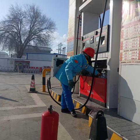 【戈壁明珠】石河子销售公司：凛冬查隐患 筑牢安全线