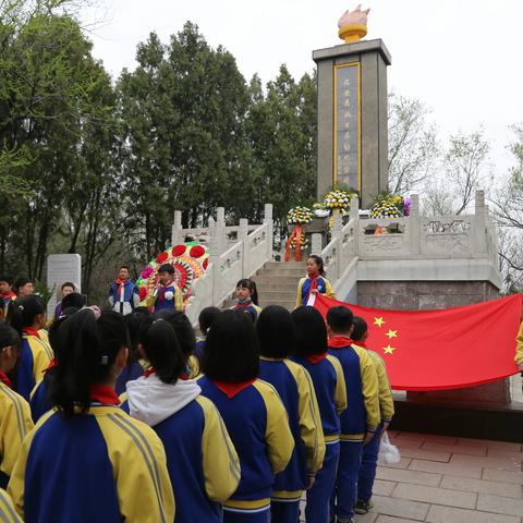 “传承红色基因 赓续英烈精神”——迁安市第七实验小学清明节祭英烈活动