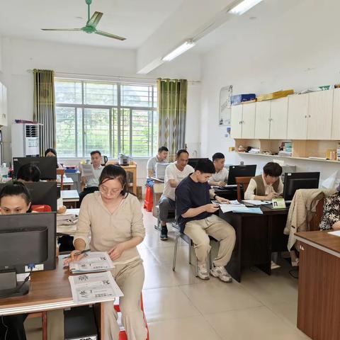 四月芬芳·书香致远——澄迈县实验小学高年级数学组教师读书分享会