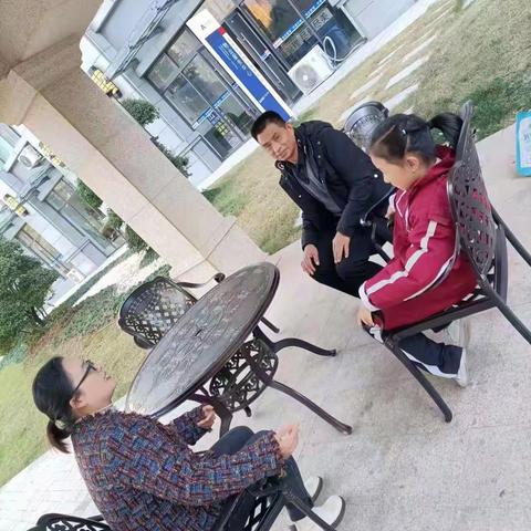 家访中的心灵桥梁：家校携手守护学生心理健康