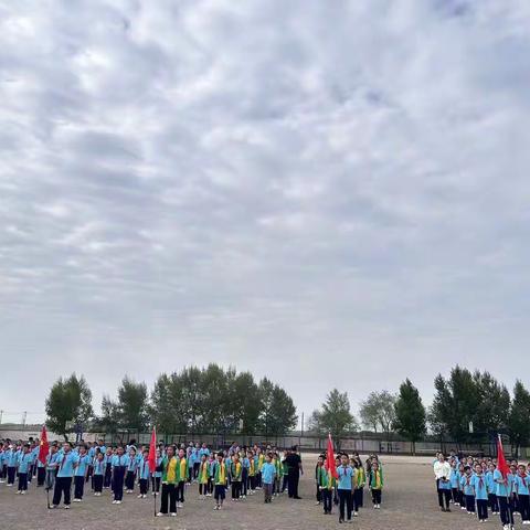 【向上教育】学习二十大 争做好队员——突泉县太平中心小学少先队入队仪式