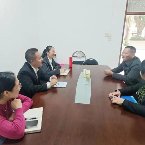 守护青春，共筑法治防线 ——东方市民族中学2024年秋季学期法治进校园活动(2024秋季护苗第12期)