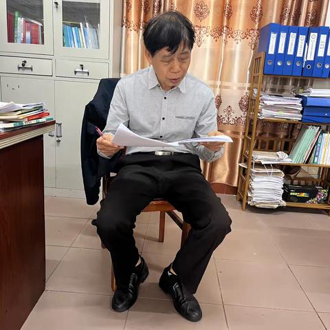 东方市民族中学召开今冬明春校园安全稳定重点工作会议