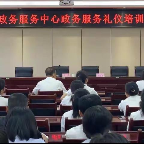 乾县政务服务中心提升窗口服务形象拉满乾县政务服务体验感