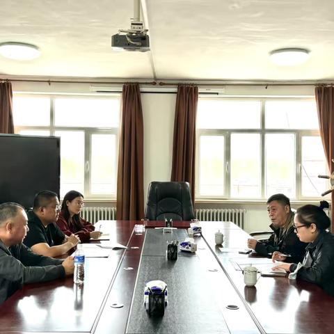 包乡领导、旗人大常委会副主任李洪玉 深入杜尔基镇调研指导 ‍