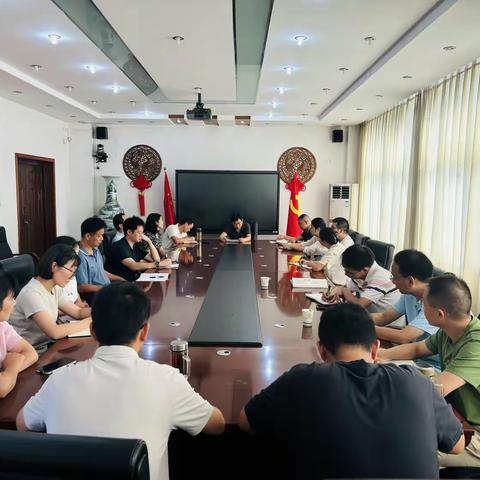 数学教师座谈会 ——共话教育，共谋发展