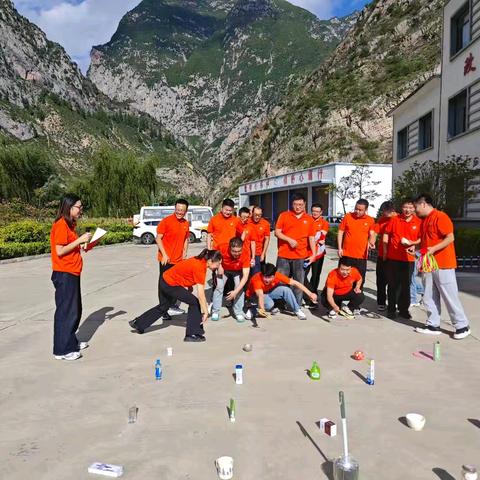 情聚中秋人团圆 共筑温馨出行路——舟曲公路段组织开展中秋系列活动