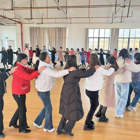 “阳光心理，你我同行”——腾冲市班主任心理培训26班第一组活动简讯