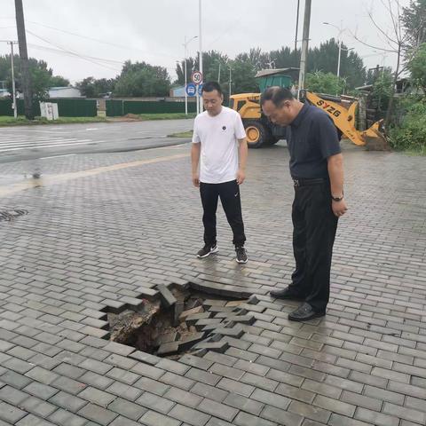 强化汛期巡查督导   筑牢城市安全防线