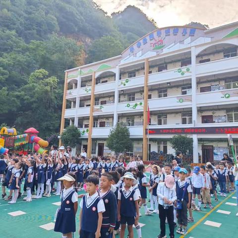 [党建引领]初探小学，"幼"见成长一一乐业县同乐镇幼儿园之参观小学活动