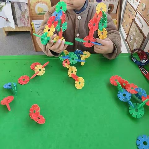 清平镇中心幼儿园军户李分园中班区域观察记录