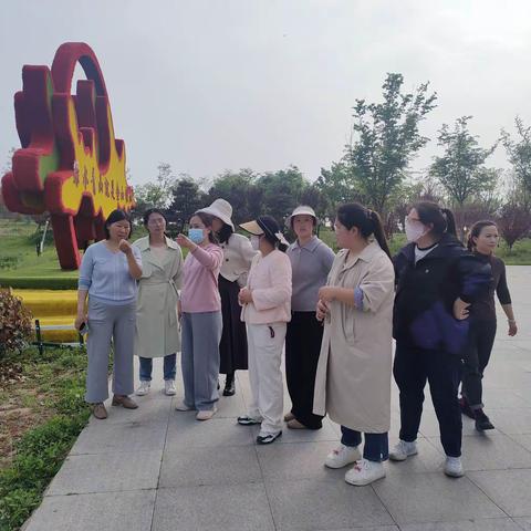 “带着小小的你  赴一场春天的约会”——泗阳县民康北园幼儿园中一班