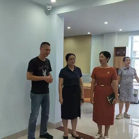海口市妇联深入琼山区走访考察“家+幸福书屋”工作
