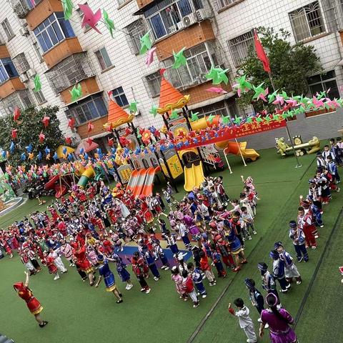 “浓情三月三，八桂嘉年华”—石南镇供销幼儿园开展三月三活动