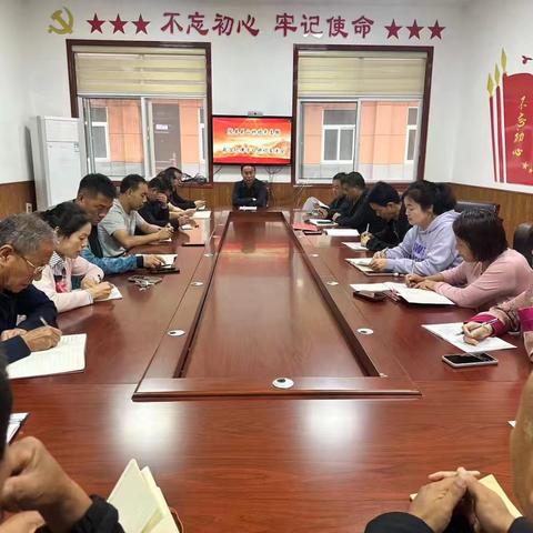 关山林场杏咀庙检查站:拔草间苗进行时