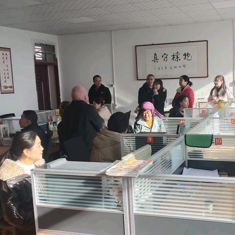 携手同行 静待花开——梁山镇中学家长开放日活动简讯