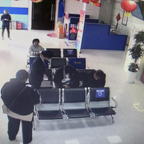 移动柜台守护城市奔跑者