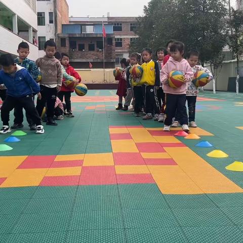 蒋家桥镇中心幼儿园大班3月份工作总结