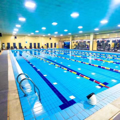 平罗铁沐游泳健身会所暑假游泳培训班 开始招生啦！