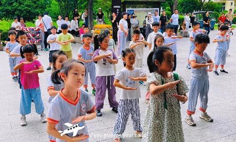 颍州区西苑幼儿园大三班 ——家长半日开放活动