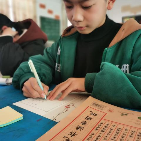 翰墨飘香，笔润校园——记2023年洪山镇中心学校学生书法比赛