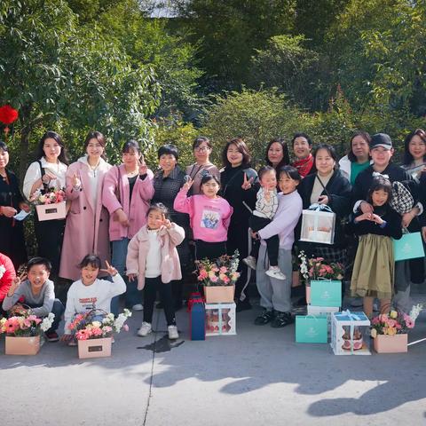 建行安康分行成功举办“与花相伴•邂逅香甜”女神节 烘焙插花DIY活动