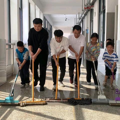 劳动促成长，师生“净”校园——新县八里畈镇中心学校开展校园卫生大扫除活动