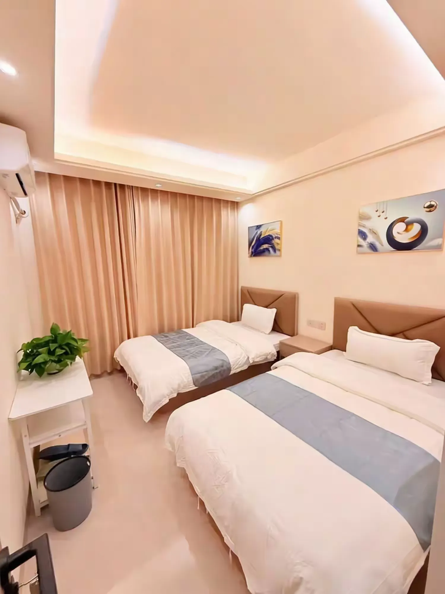 清远恒大9房17床8卫全新豪华装修（欧式风）别墅独立K房温泉泳池