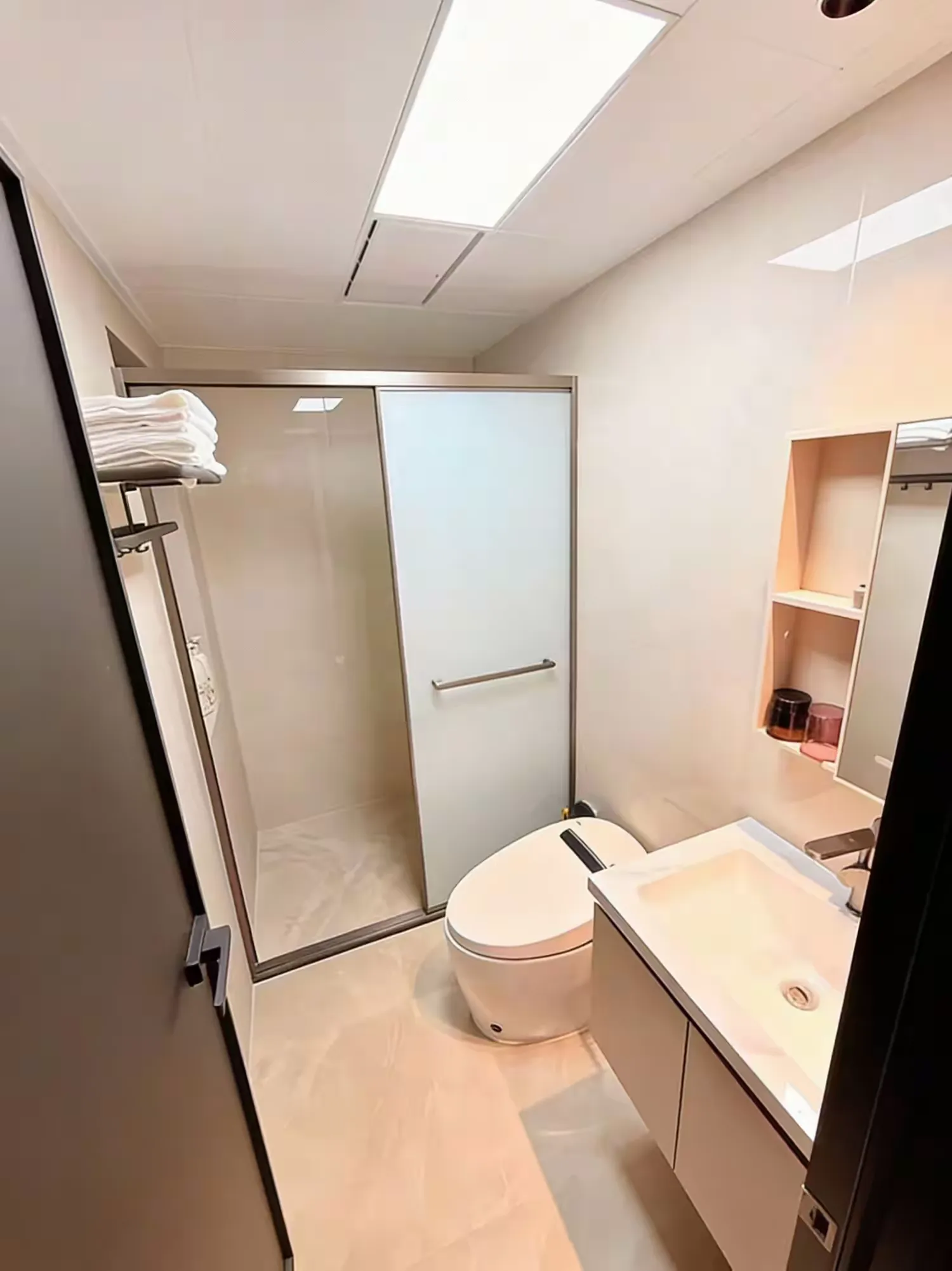 清远恒大9房17床8卫全新豪华装修（欧式风）别墅独立K房温泉泳池