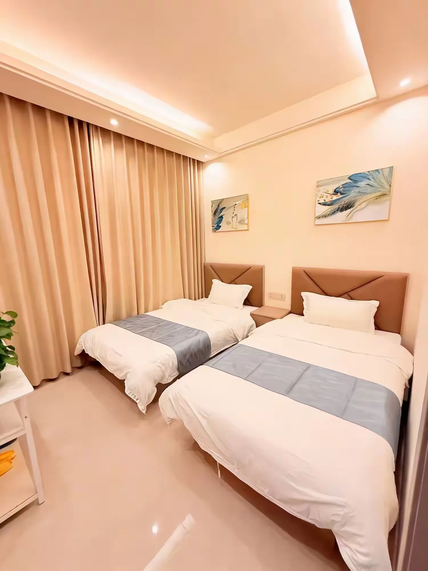 清远恒大9房17床8卫全新豪华装修（欧式风）别墅独立K房温泉泳池