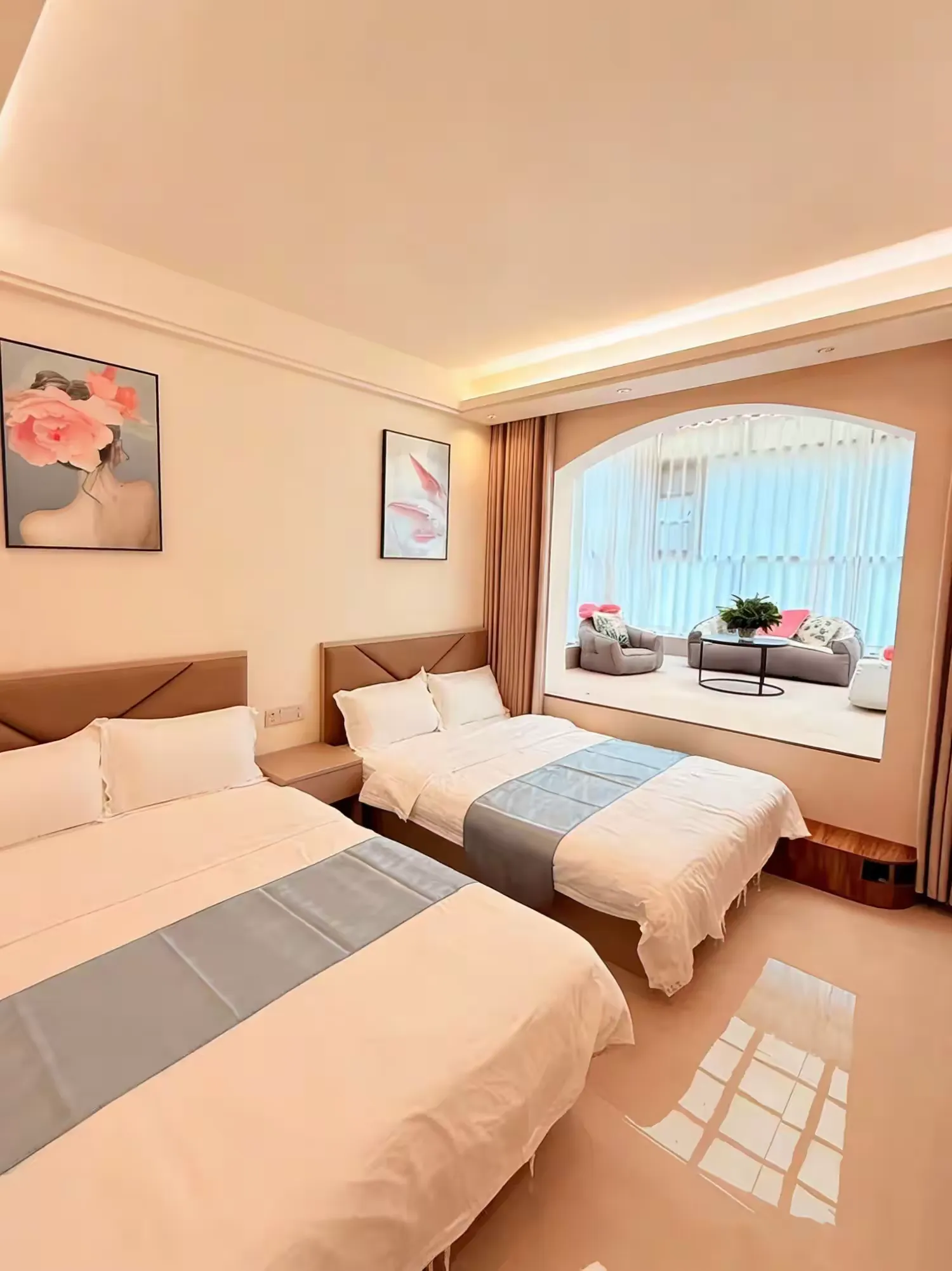 清远恒大9房17床8卫全新豪华装修（欧式风）别墅独立K房温泉泳池