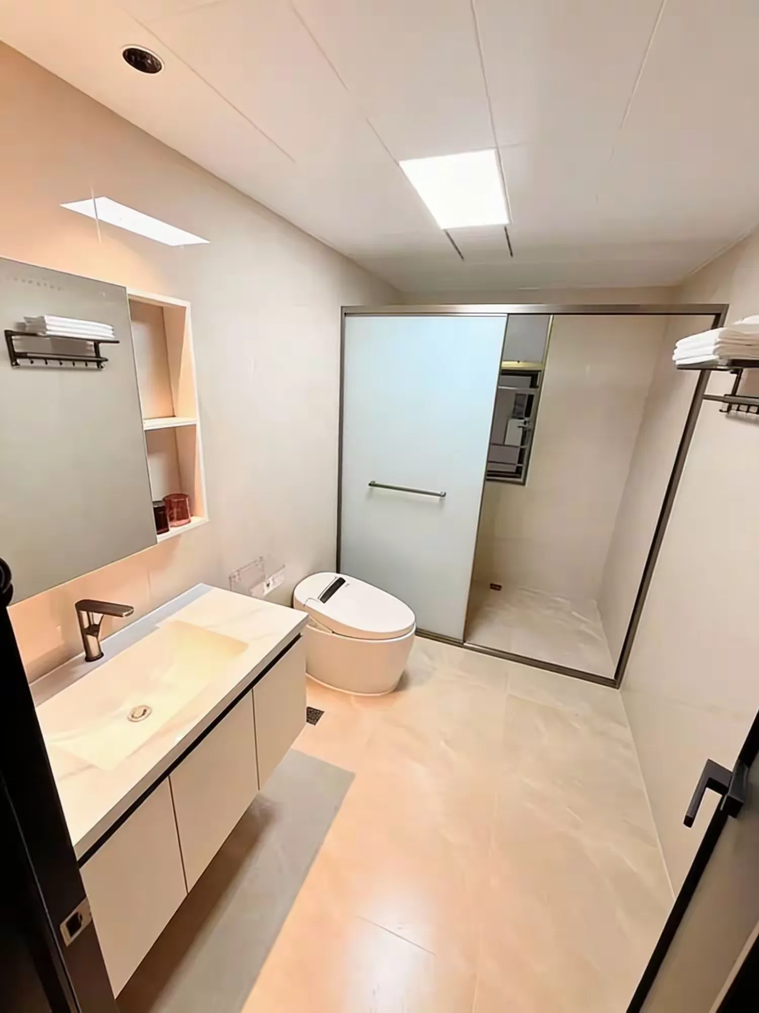 清远恒大9房17床8卫全新豪华装修（欧式风）别墅独立K房温泉泳池