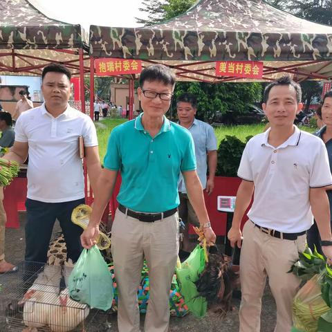 抱瑞村党支部开展“消费助农”主题党日活动