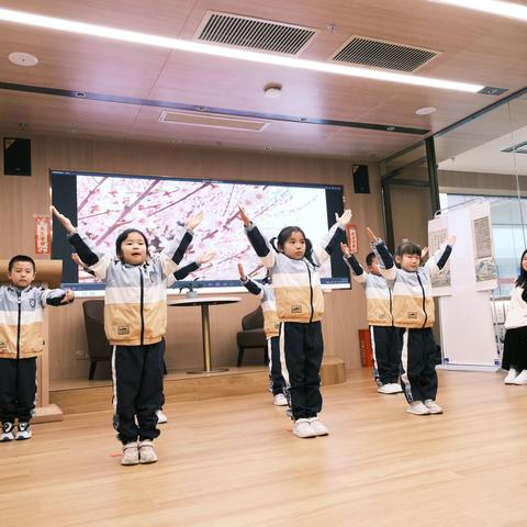 信江新区首届读书会暨鹰潭市第十一小学第四届读书沙龙活动