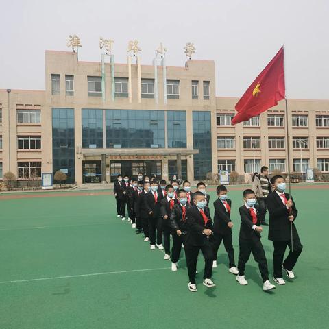 清明祭英烈—淮河路小学烈士陵园扫墓活动