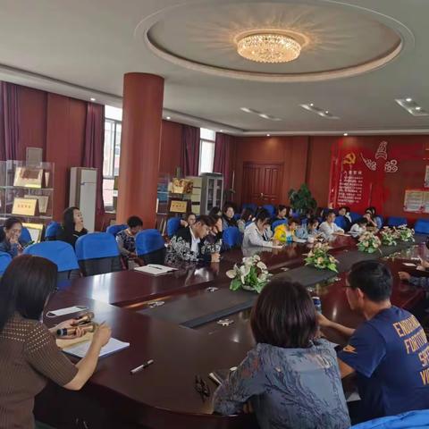 消防安全记心中 平安校园践于行——淮河路小学消防疏散演练