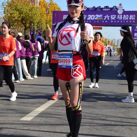 2025六安马拉松最美身材选手 欢迎免费参加2026国际旅游形象大使六安邀请赛  摄影：国际旅游形象大使中国六安赛事组委会张秘书长