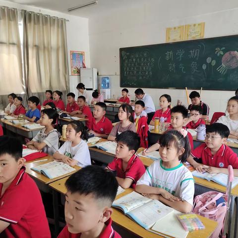 奋斗正当时，匠心谱芳华——柘城县浦东街道办事处丹阳小学数学组教研活动