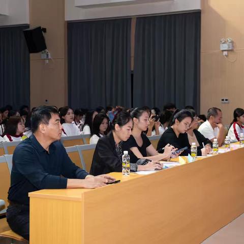 海南省民族技工学校25级班歌比赛圆满落幕