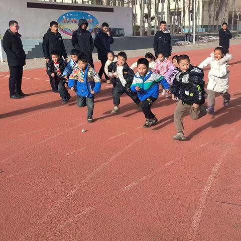 追梦冬日 激情越野——天山口小学冬季越野赛