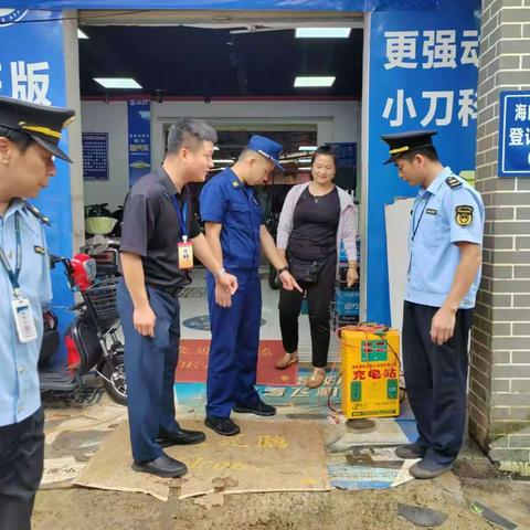 三门坡镇开具首张消防赋权执法罚单及夜间电动车违规停放整治行动