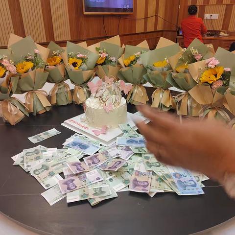 化州市笪桥义工联开展三八妇女节聚会活动