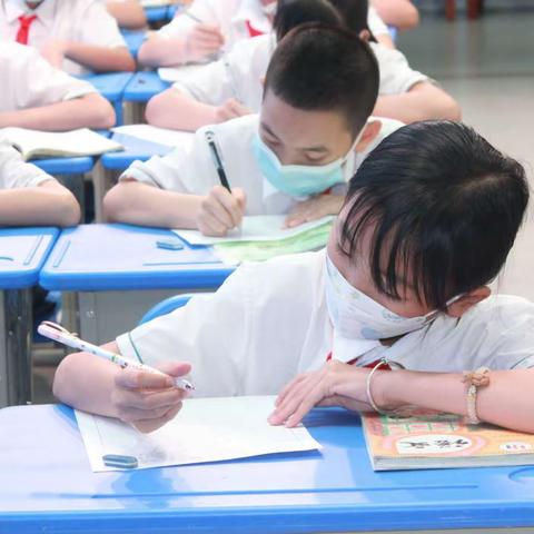 聚焦习作单元，共探教学策略——记文昌市“五年级下册习作单元教学策略”展示与研讨活动(课题组)