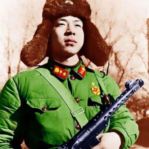 “雷锋精神伴我成长”——华展中学小学部中队会活动