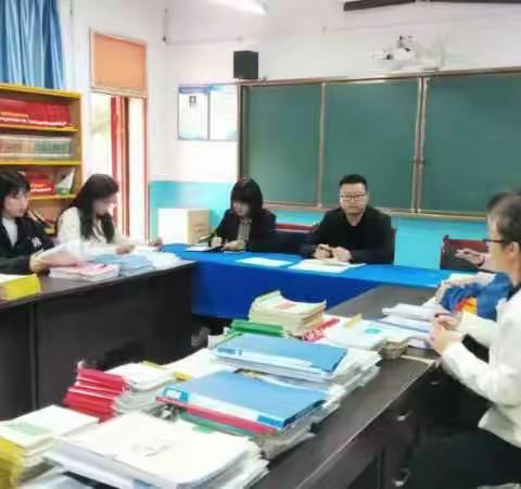 【教学活动】“立足常规抓教学 凝心聚力提质量” ——孟塬镇第二小学开展作业教案检查活动