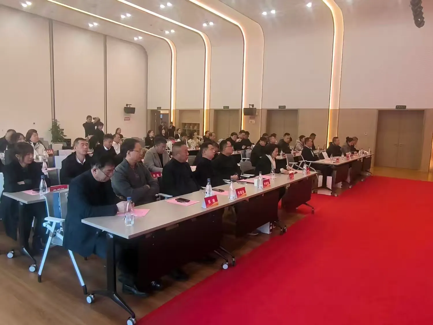 简篇-西安市工商联(总商会)举办第十二期企业家副主席副会长轮值活动